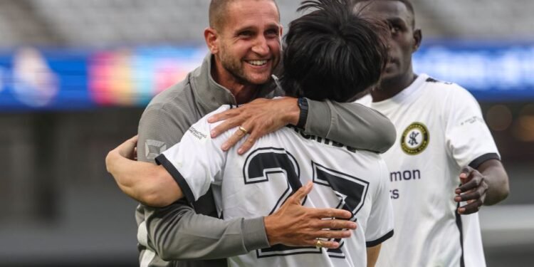 First Match, First Goal, First Win for Higashide