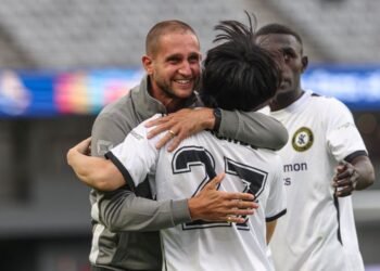 First Match, First Goal, First Win for Higashide