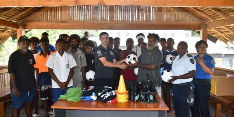 RSIPF Donate Sport Gears to White River FC